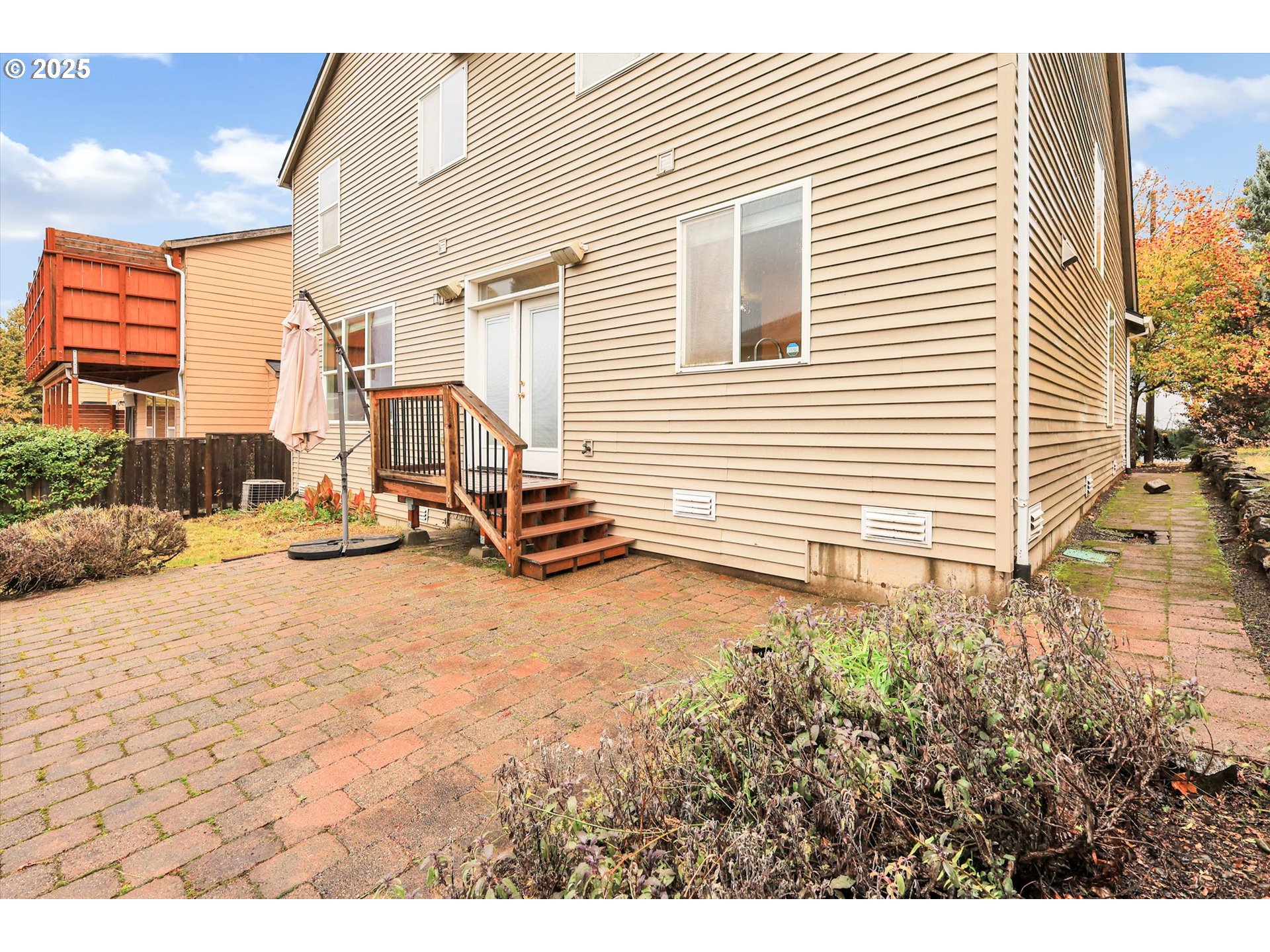 13765 Southwest Florentine Avenue Portland, OR 97223 - Photo 31 of 34 a view of a house with a outdoor space