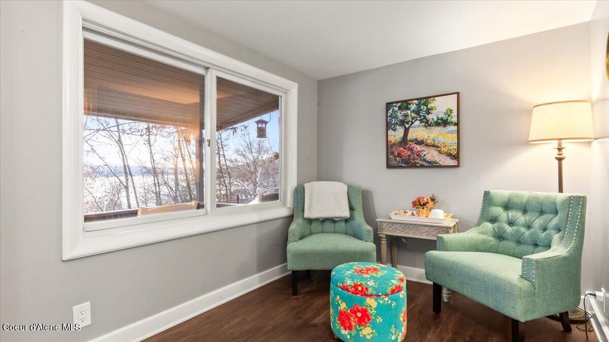 300 Prospect Avenue Harrison, ID 83833 - Photo 17 of 50 Sitting Room