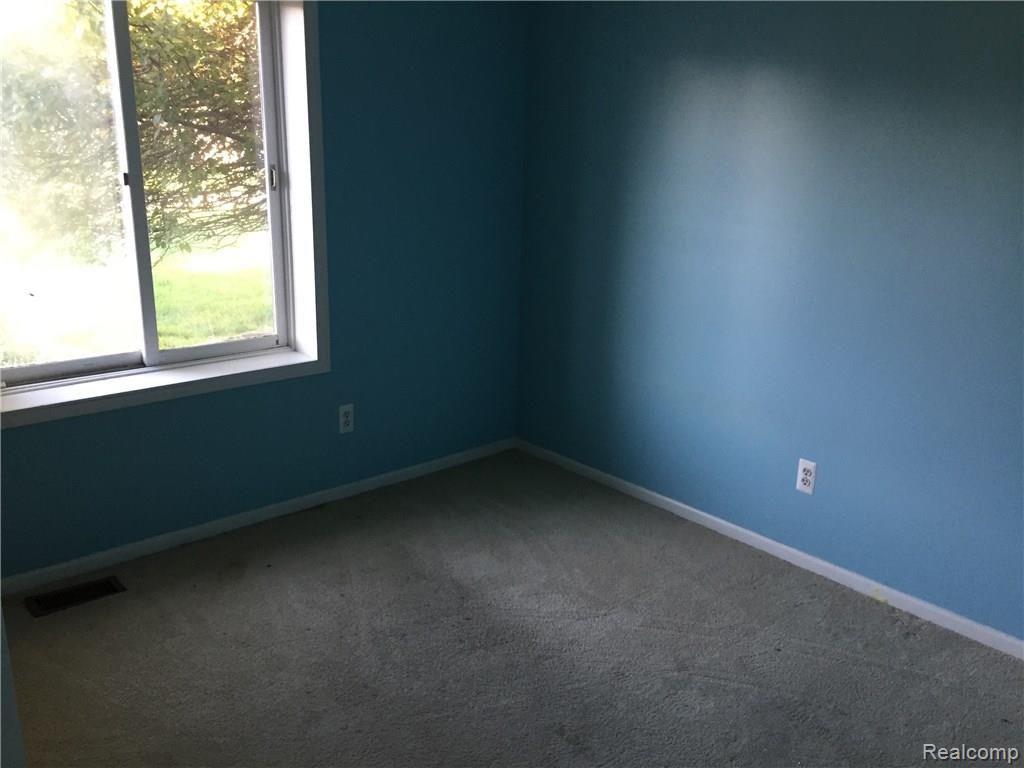 2744 Ripple Way White Lake, MI 48383 - Photo 4 of 15 C:\Users\Mark Wolter\Pictures\2016-09-24 001\IMG_8166.JPG