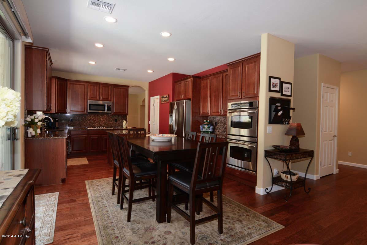 2126 West Apache Rain Road Phoenix, AZ 85085 - Photo 13 of 45 Kitchen