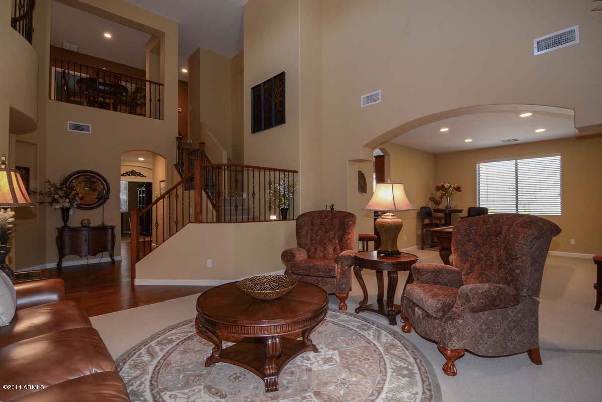 2126 West Apache Rain Road Phoenix, AZ 85085 - Photo 8 of 45 Living Room-Dining Room