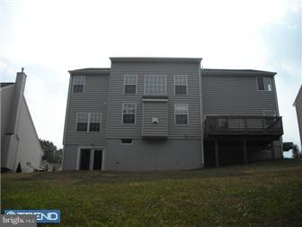 47 Abby Road Avondale, PA 19311 - Photo 3 of 12 Exterior Back