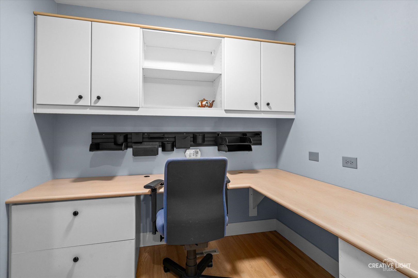 838 Havenshire Road Naperville, IL 60565 - Photo 23 of 48 a room with storage and utility