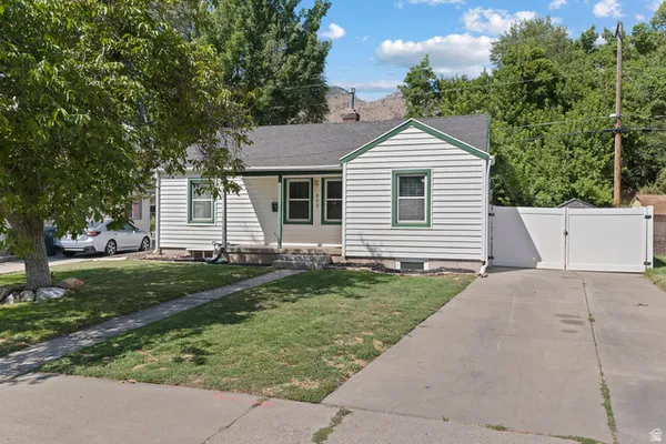 $462,500 | 802 South Brookside Drive, Springville, UT 84663
