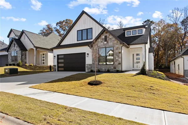 $579,900 | 111 Pine Hill Way, Clemson, SC 29631