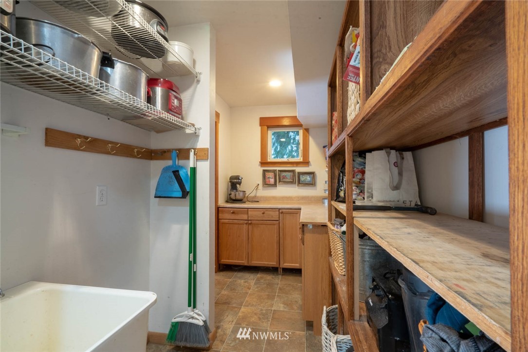 8743 Green Road Burlington, WA 98233 - Photo 11 of 25 Gallery Image 11