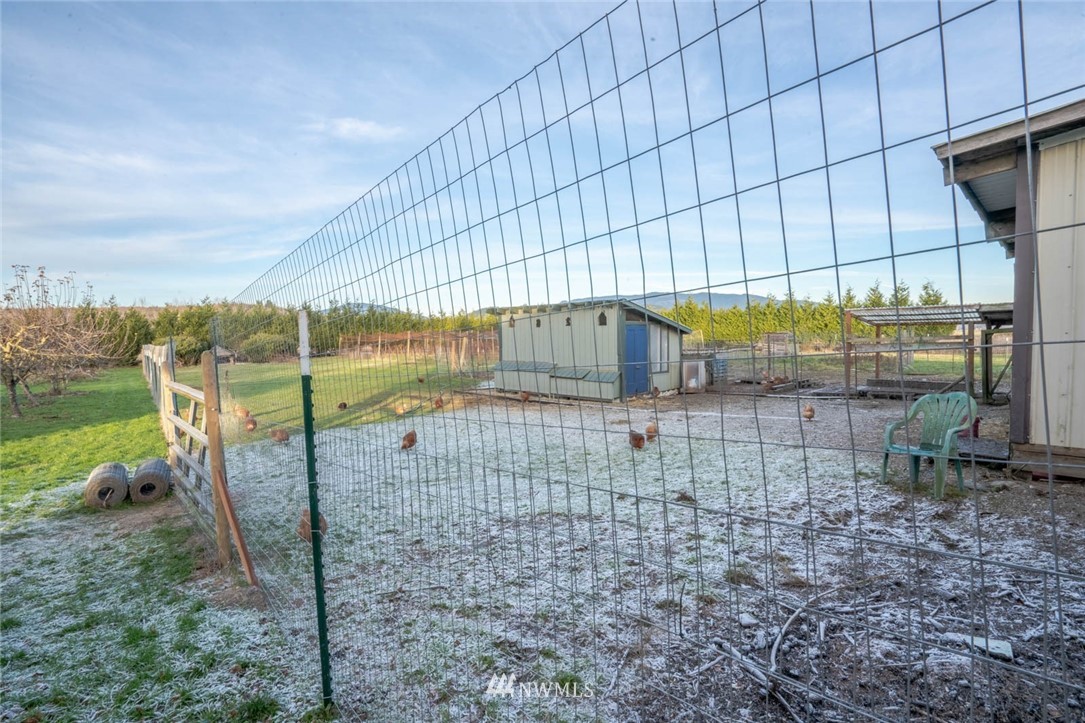 8743 Green Road Burlington, WA 98233 - Photo 5 of 25 Gallery Image 5