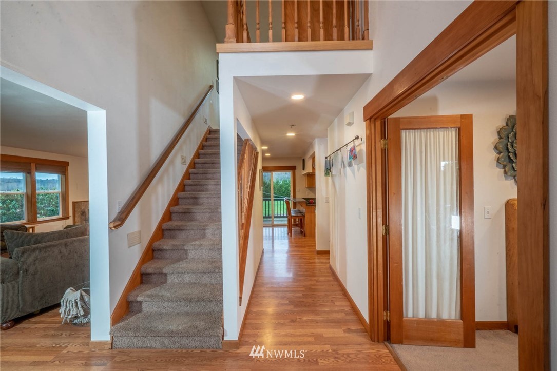 8743 Green Road Burlington, WA 98233 - Photo 6 of 25 Gallery Image 6