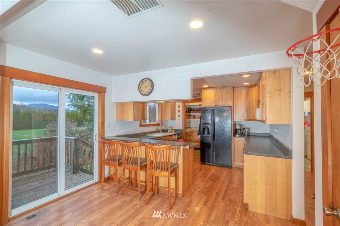 8743 Green Road Burlington, WA 98233 - Photo 9 of 25 Gallery Image 9