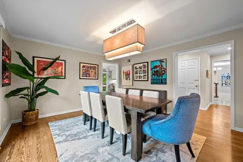 $1,695,000 | 150 North Suffolk Lane, Lake Forest, IL 60045