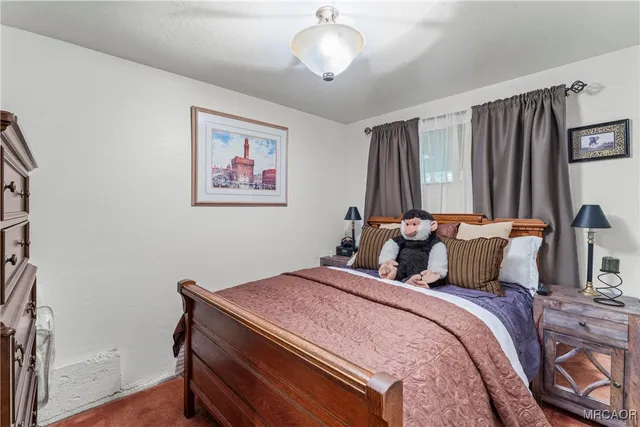 $425,000 | 682 Buckingham Square, Lake Arrowhead, CA 92352