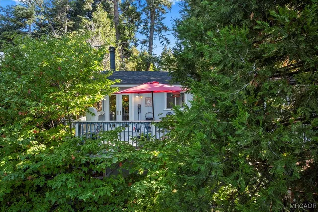 $425,000 | 682 Buckingham Square, Lake Arrowhead, CA 92352