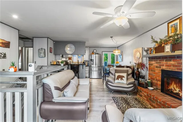 $425,000 | 682 Buckingham Square, Lake Arrowhead, CA 92352