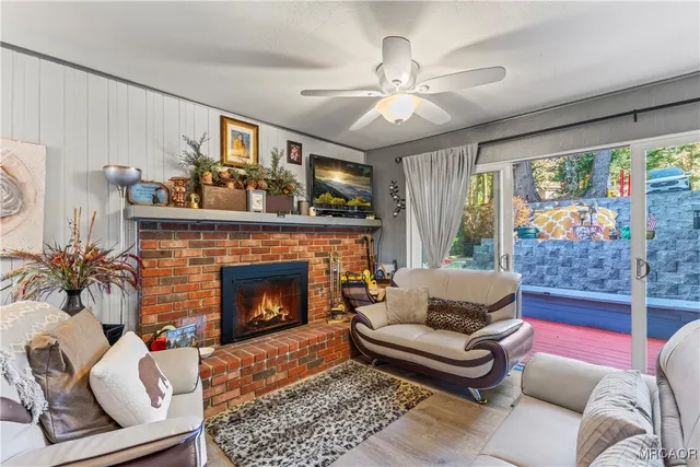 $425,000 | 682 Buckingham Square, Lake Arrowhead, CA 92352