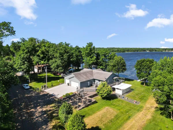 $650,000 | 44080 Maple Lane, Harris, MN 55032