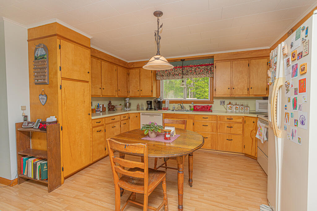 472 River Road Avon, ME 04966 - Photo 2 of 45 photo (15 of 46)