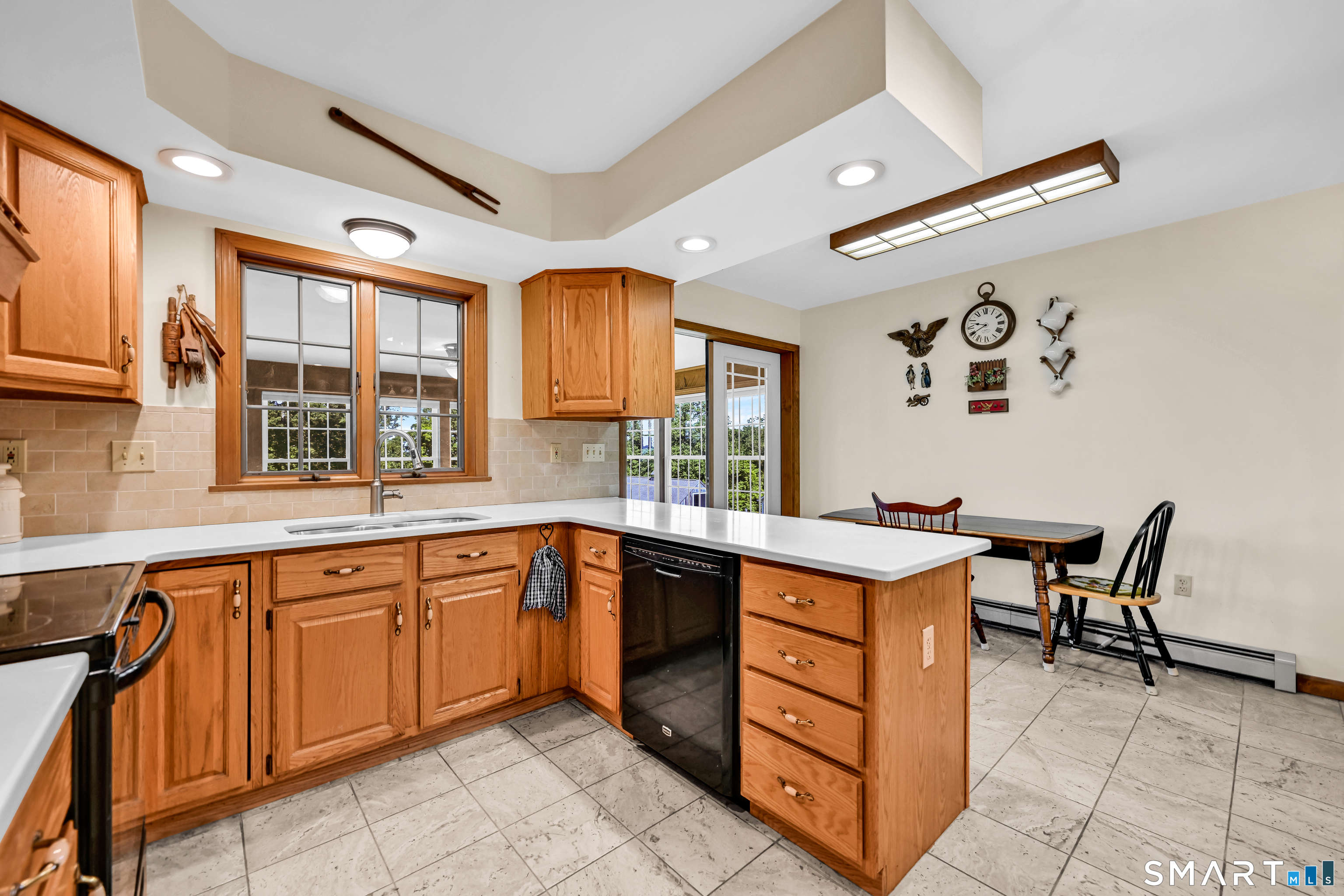 317 Waterhole Road East Hampton, CT 06424 - Photo 6 of 38