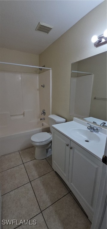 4731 15th Street Southwest Lehigh Acres, FL 33973 - Photo 15 of 19 a bathroom with a sink a toilet and shower