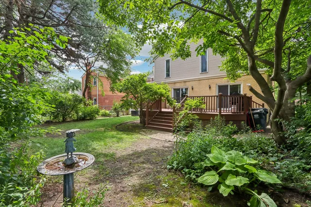 $899,000 | 6741 Ramona, Lincolnwood, IL 60712