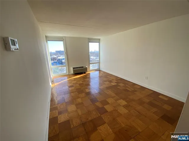 $1,775 | 1275 15th Street, Unit 7P, Fort Lee, NJ 07024