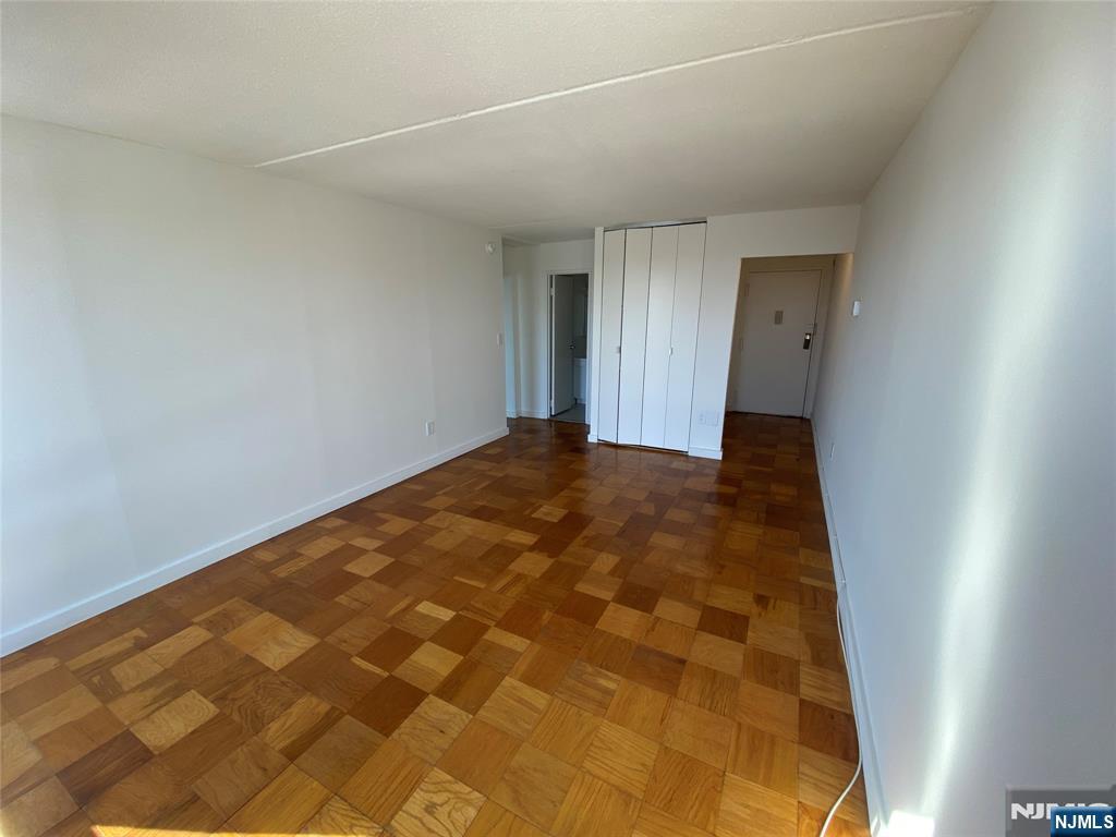 1275 15th Street, Unit 7P Fort Lee, NJ 07024 - Photo 2 of 9