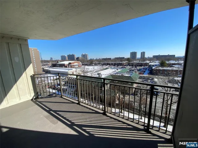 $1,775 | 1275 15th Street, Unit 7P, Fort Lee, NJ 07024