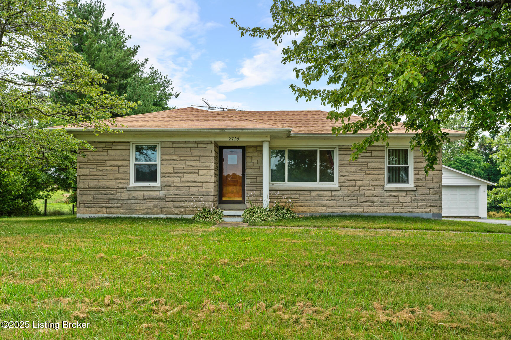 2725 Rhodelia Road Payneville, KY 40157 - Photo 2 of 50 2
