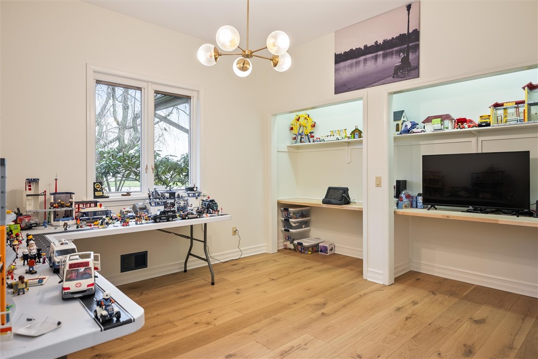 13 Shingle Mill Road Irondequoit, NY 14609 - Photo 32 of 50 2nd bedroom! New flooring and lighting