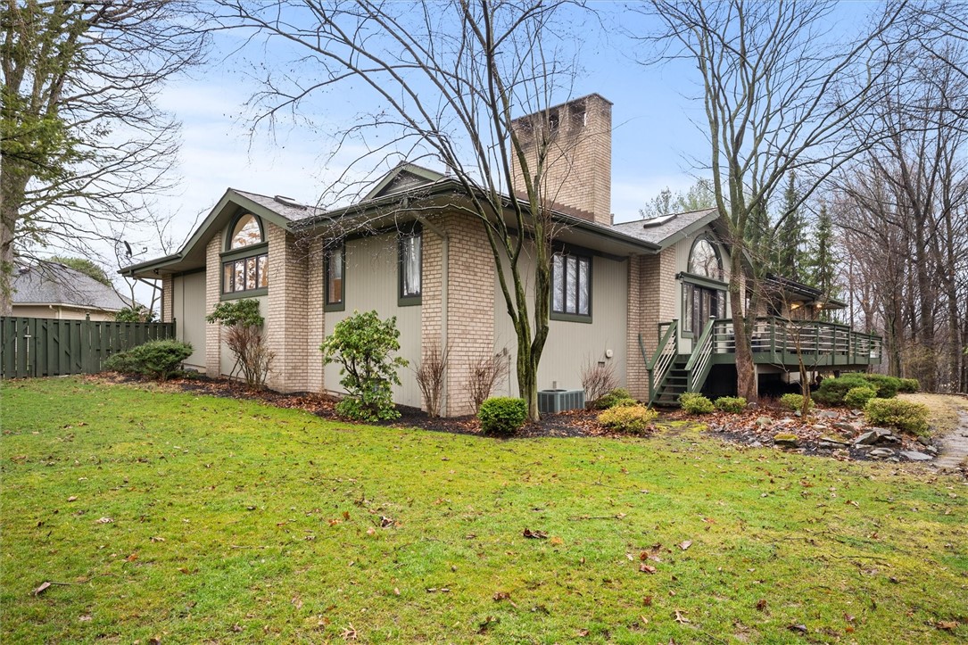 13 Shingle Mill Road Irondequoit, NY 14609 - Photo 45 of 50 Side yard view
