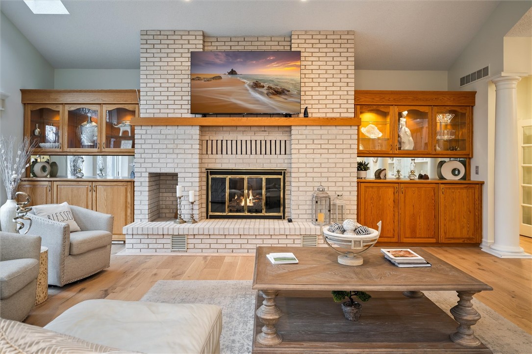 13 Shingle Mill Road Irondequoit, NY 14609 - Photo 8 of 50 Built-in cabinets and shelving. Convert to gas fir