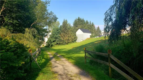 $49,000 | 7 1/2 Railroad Avenue, Stamford, NY 12167