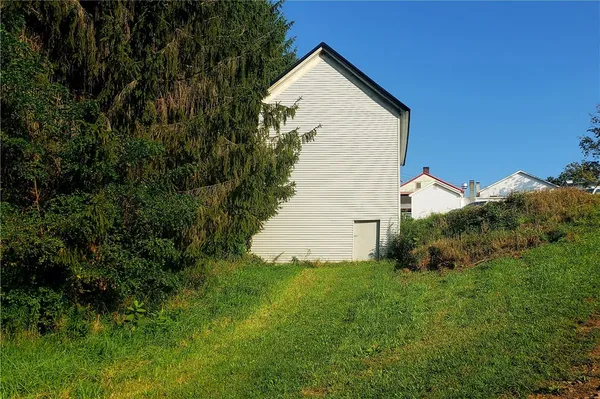 $49,000 | 7 1/2 Railroad Avenue, Stamford, NY 12167