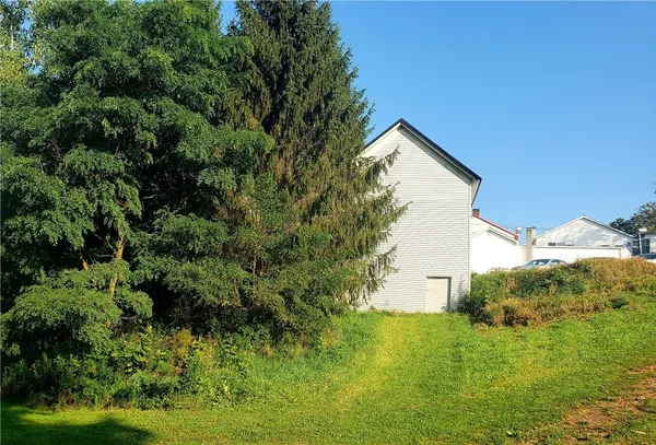 $49,000 | 7 1/2 Railroad Avenue, Stamford, NY 12167