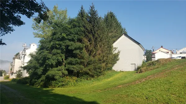 $49,000 | 7 1/2 Railroad Avenue, Stamford, NY 12167