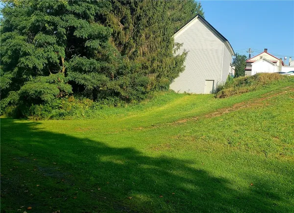 $49,000 | 7 1/2 Railroad Avenue, Stamford, NY 12167