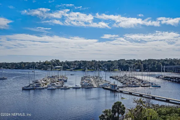 $649,000 | 4401 Lakeside Drive, Unit 903, Jacksonville, FL 32210