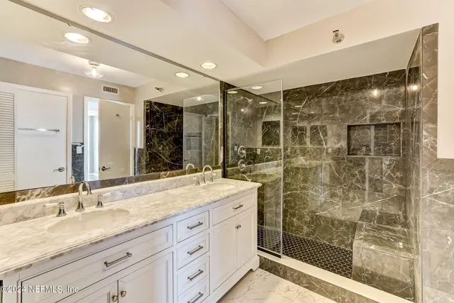 $649,000 | 4401 Lakeside Drive, Unit 903, Jacksonville, FL 32210