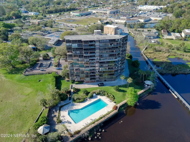$649,000 | 4401 Lakeside Drive, Unit 903, Jacksonville, FL 32210