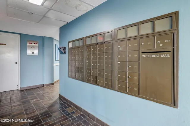 $649,000 | 4401 Lakeside Drive, Unit 903, Jacksonville, FL 32210