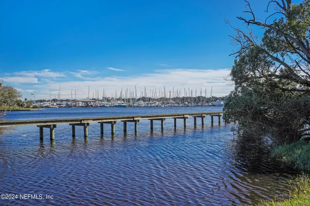 $649,000 | 4401 Lakeside Drive, Unit 903, Jacksonville, FL 32210