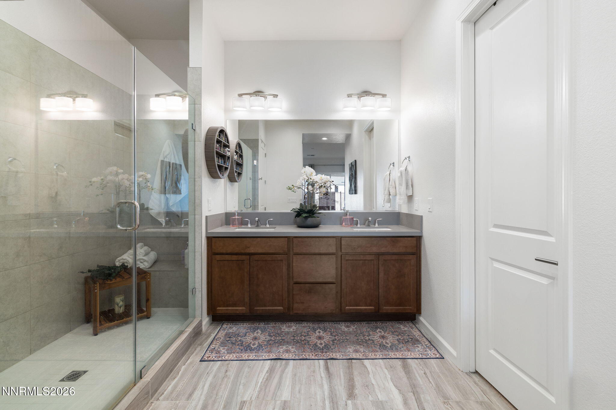 15025 Iron River Drive Reno, NV 89521 - Photo 13 of 28 18-web-or-mls-15025 Iron River-19