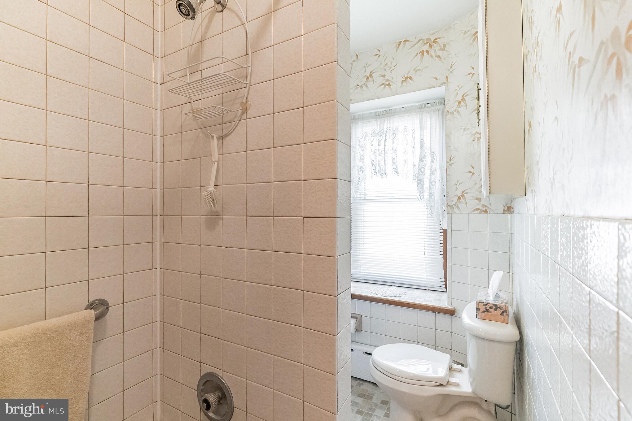 213 Trinity Avenue Ambler, PA 19002 - Photo 23 of 33 Bathroom