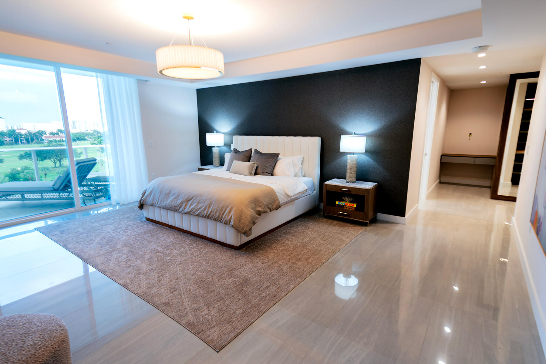 220 Southeast Mizner Boulevard, Unit 501 Boca Raton, FL 33432 - Photo 6 of 15 Primary Bedroom