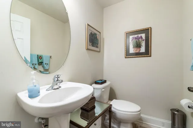 $600,000 | 917 Park Pl Drive, Cherry Hill, NJ 08002