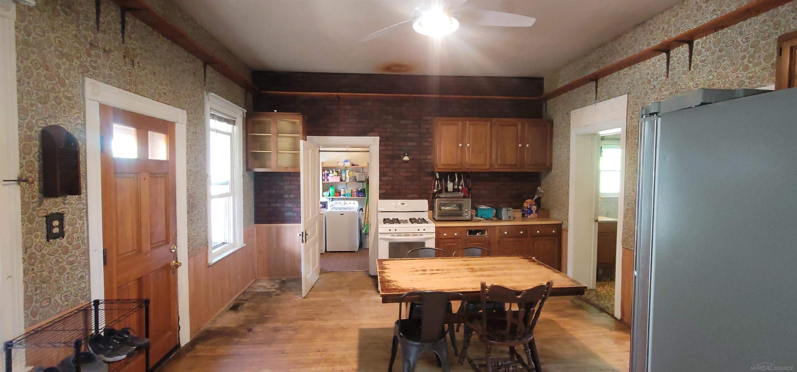 32045 Schoenherr Road Warren, MI 48088 - Photo 26 of 45