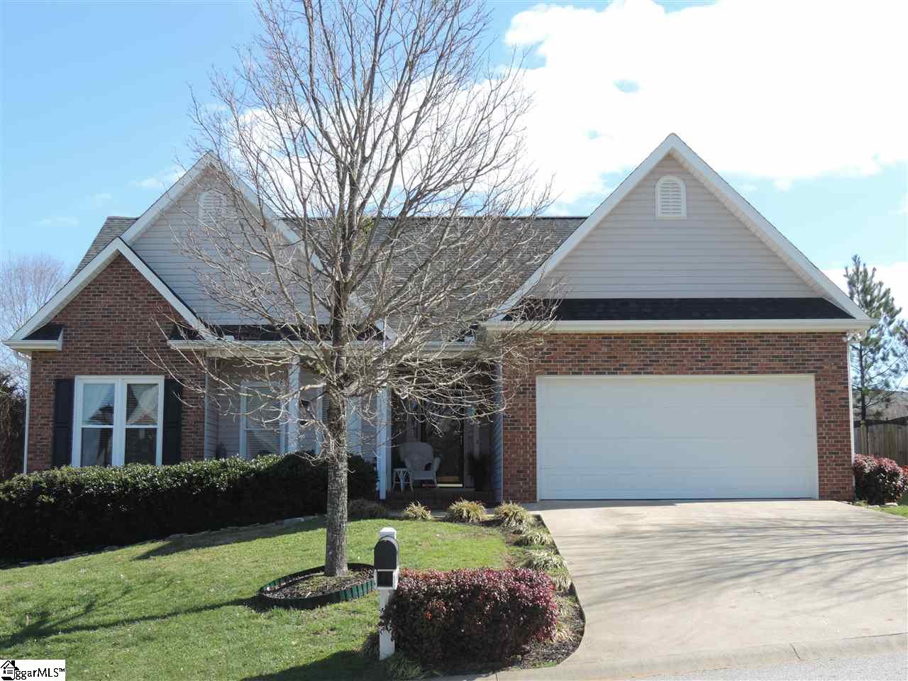 100 Richglen Way Greer, SC 29650 - Photo 1 of 22 Gallery Image 1