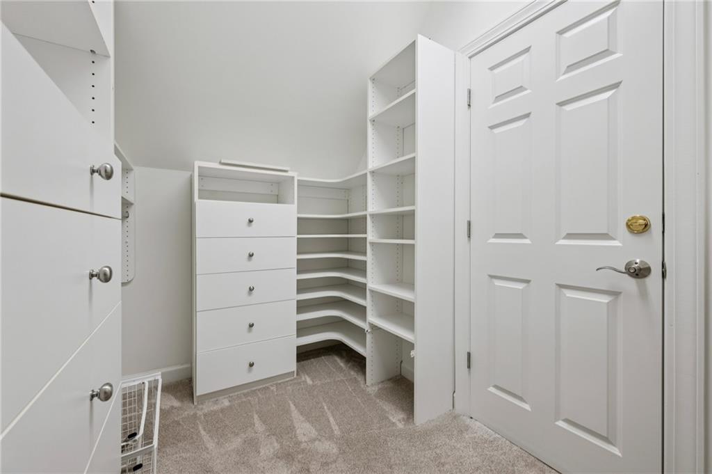 250 Enclave Circle Atlanta, GA 30342 - Photo 24 of 45