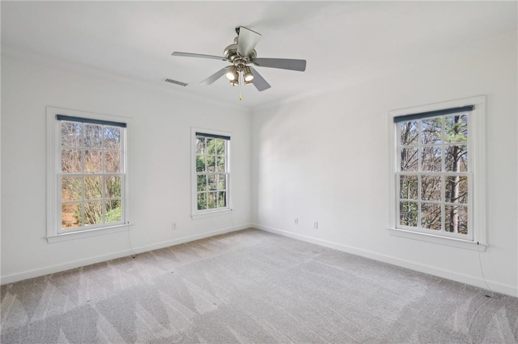 250 Enclave Circle Atlanta, GA 30342 - Photo 31 of 45