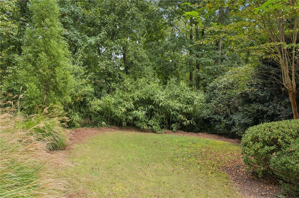 250 Enclave Circle Atlanta, GA 30342 - Photo 39 of 45