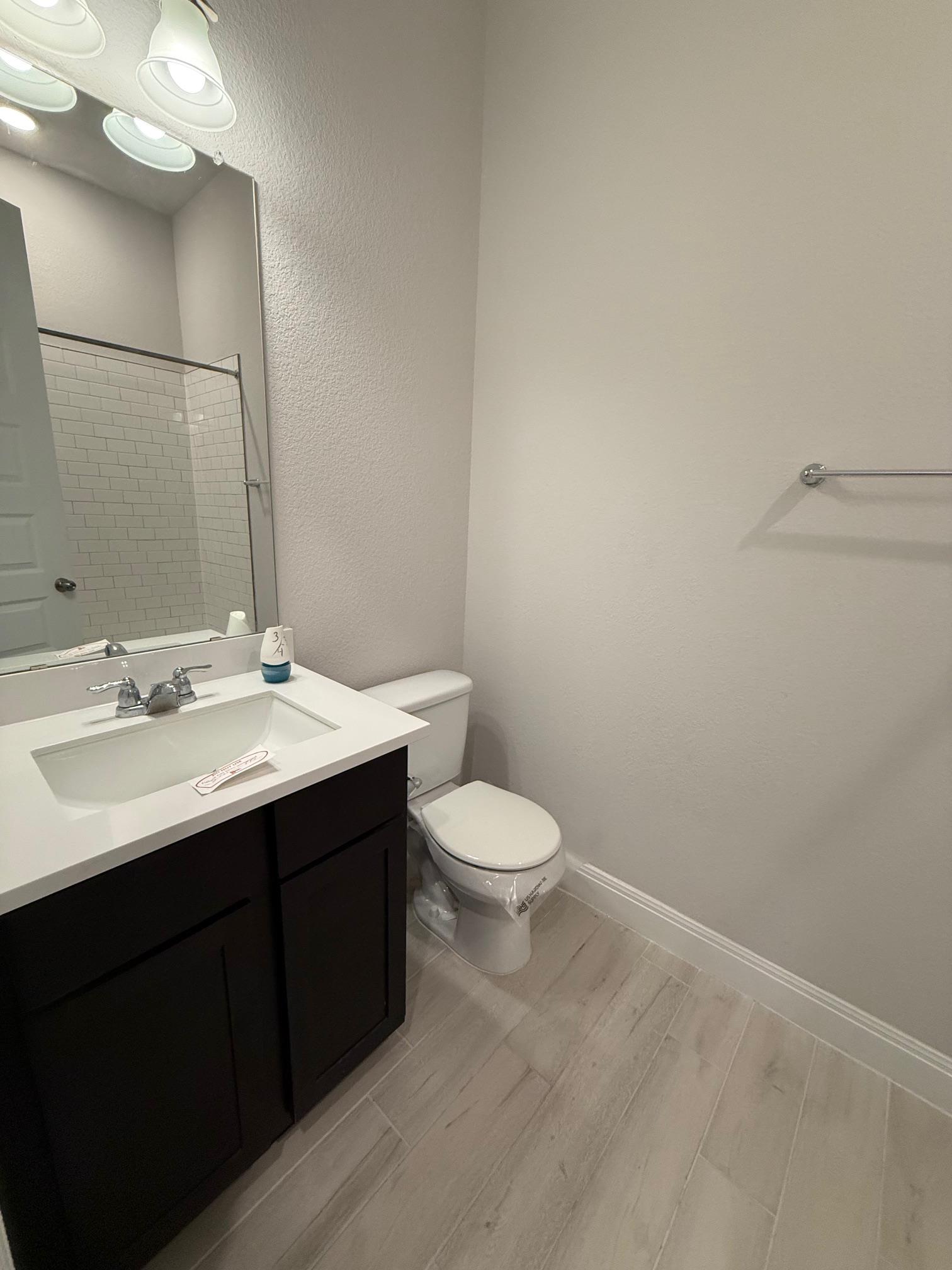 1432 Ridge Runner Drive Georgetown, TX 78628 - Photo 20 of 27 Full bathroom for secondary bedrooms